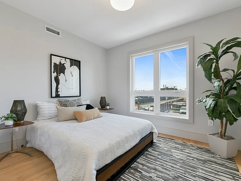19 Clapp St #4 — Photo 9