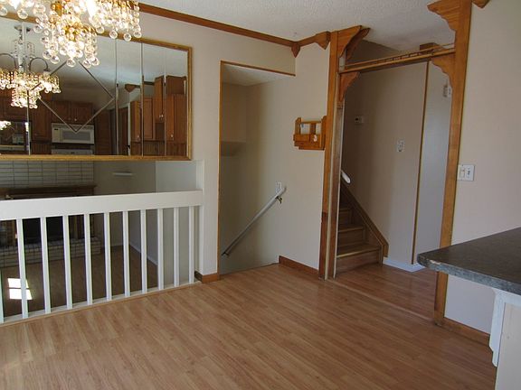 Dining Area (from Kitchen)