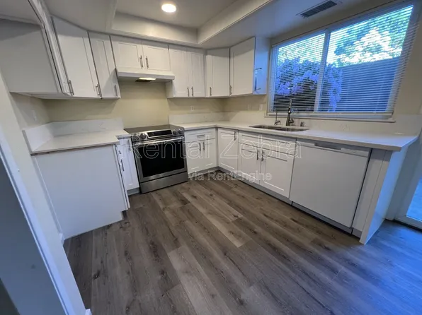 3616 Cherryglen Way, Modesto, CA 95356