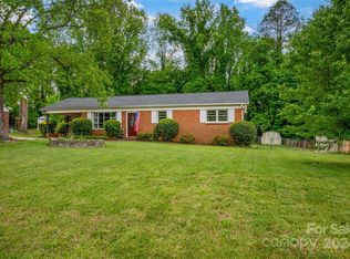 2540 32nd Ave NE, Hickory, NC 28601