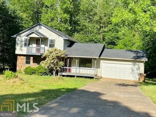 110 Windsong Dr Photo 1