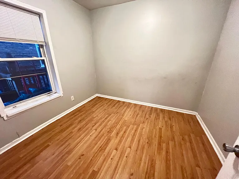 615 W 18th St #2R — Photo 9