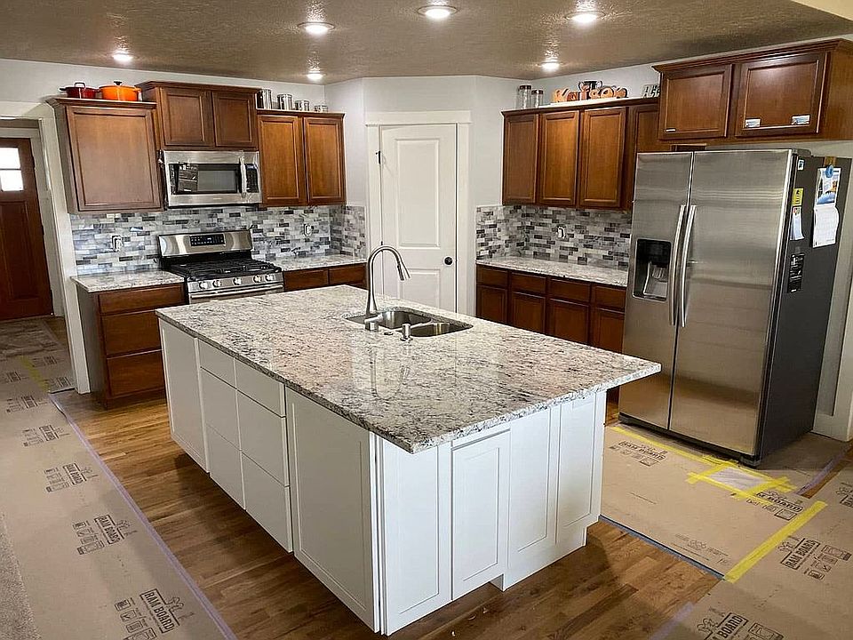 NEW KITCHEN