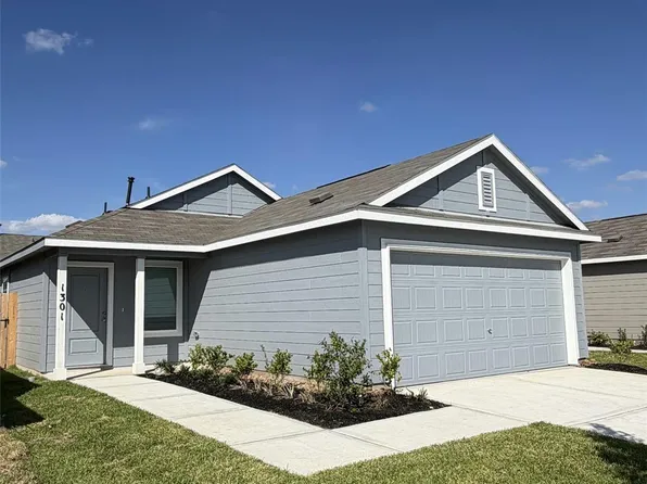 1301 Charlotte Way, Wharton, TX 77488