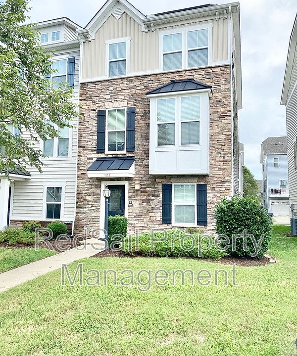 1st image of 121 Williamson Park Ln