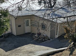 1972 Poplar Dr, Running Springs, CA 92382