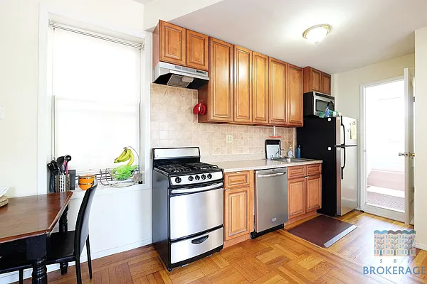 Rented by SBJ Brokerage, LLC | media 37