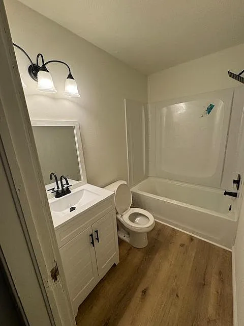 3 bed, 1036 sqft, $1,250 — Photo 2