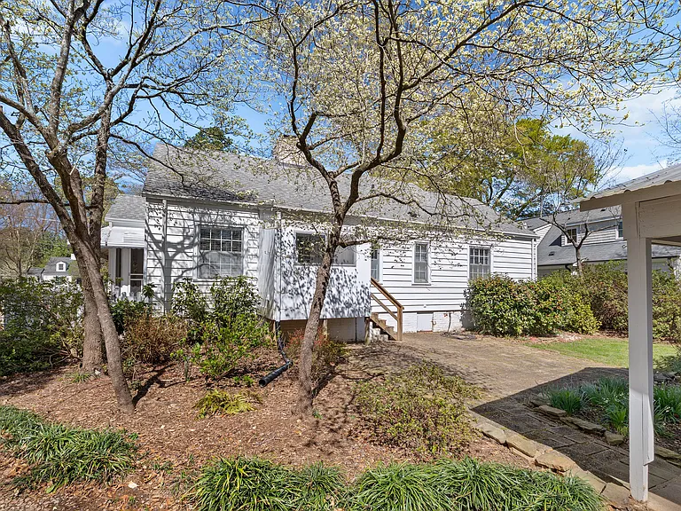 2728 Anderson Dr — Photo 36