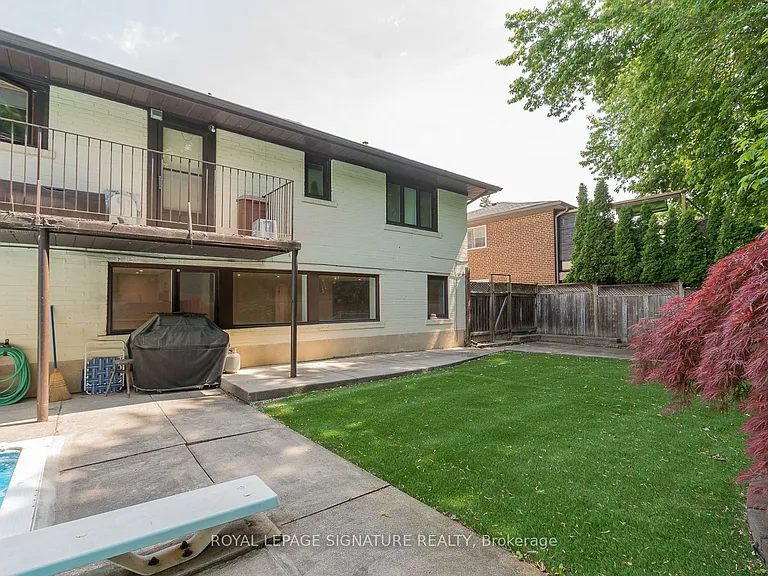 14 Canerouth Dr — Photo 29