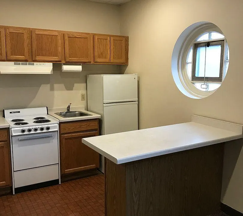 Cass Street Apartments