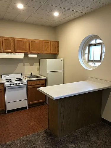 Cass Street Apartments Photo 1