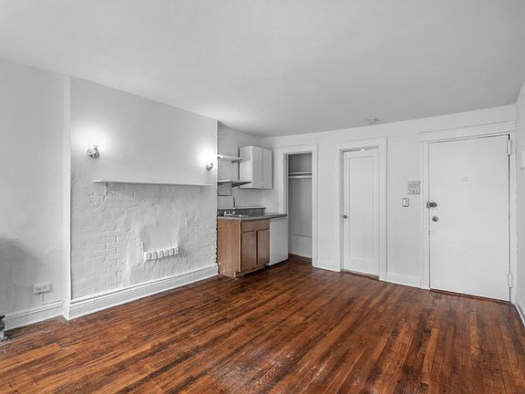 3rd image of 323 W 4th St #3B