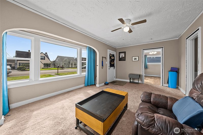 5th image of 2412 Aberdeen Avenue