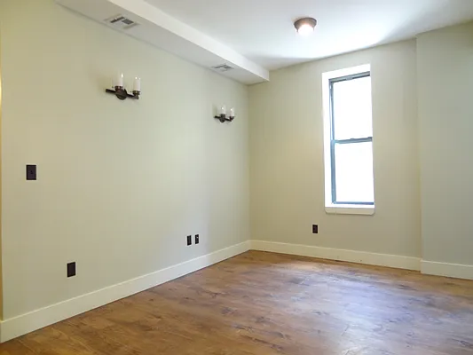 Rented by Lofts and Flats LLC | media 5