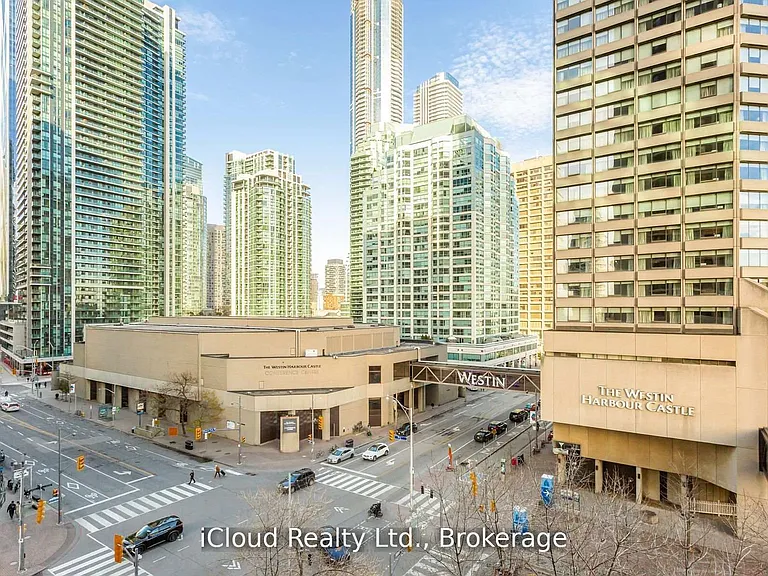 33 Harbour Sq #837 — Photo 31