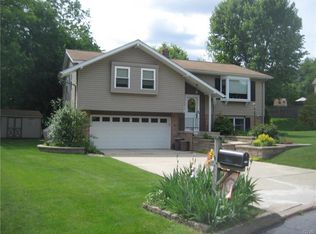 1411 Pearl St, Allentown, PA 18103