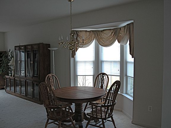 Walk-in bay window in Dining Room