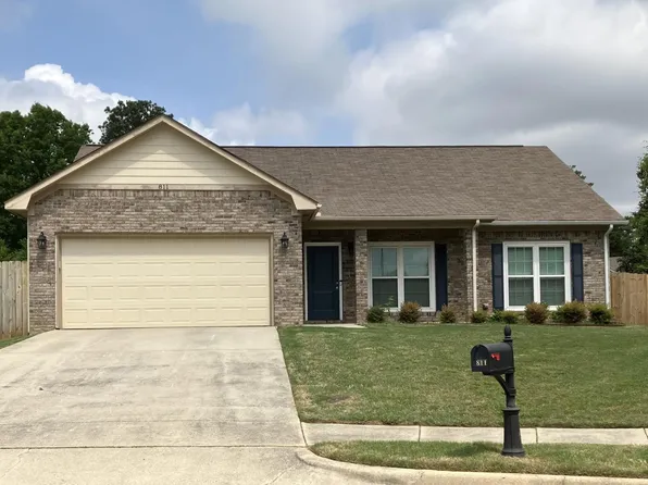 811 Halstead Ct SE, Huntsville, AL 35803