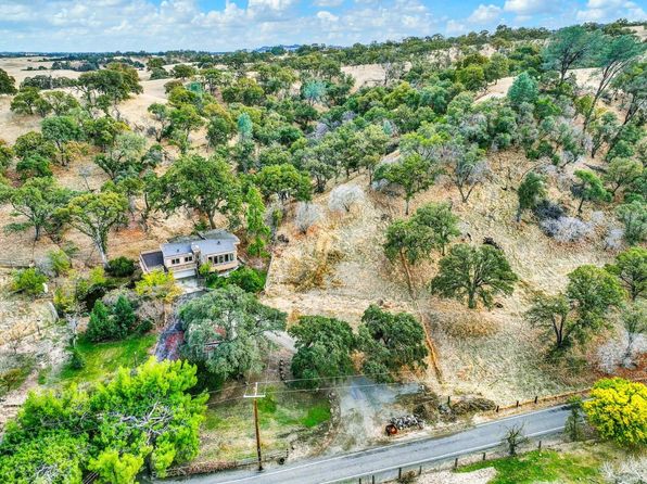 8226 Olive School Ln, Winters, CA 95694