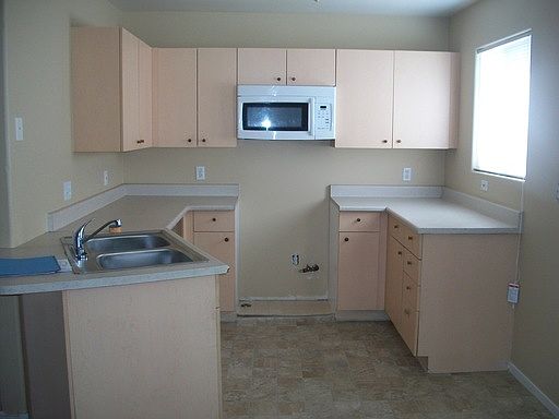 2nd image of 2021 Sun Ave APT D