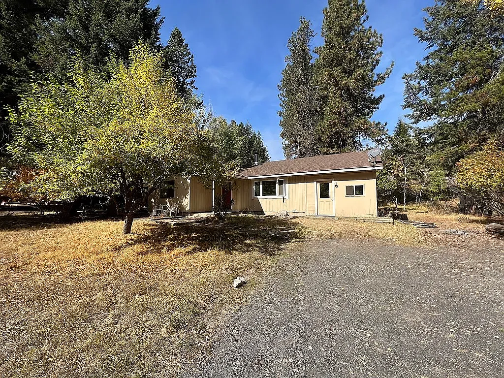 3 bed, 1292 sqft, $2,200 — Photo 1