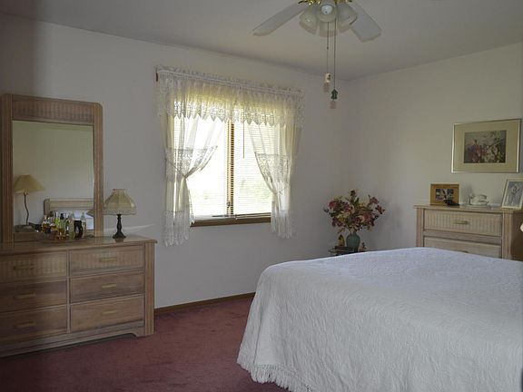 4th image of 4650 S Woodland Dr #4650