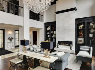 11003 Bell Oaks Estate Rd, Eden Prairie, MN 55347