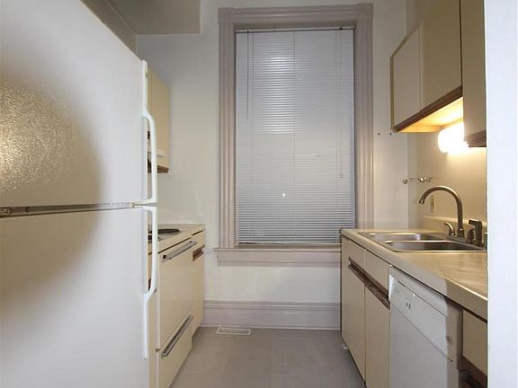 5th image of 3809 Shenandoah Ave Floor 1