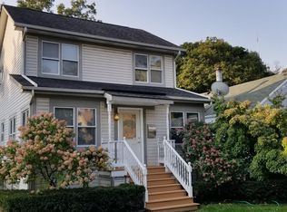 1665 W Troy St, Ferndale, MI