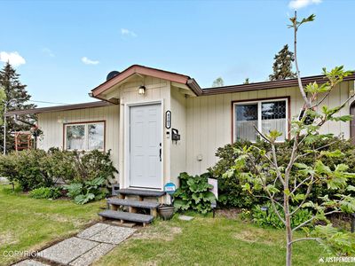 4301 Thompson Ave, Anchorage, AK, 99508