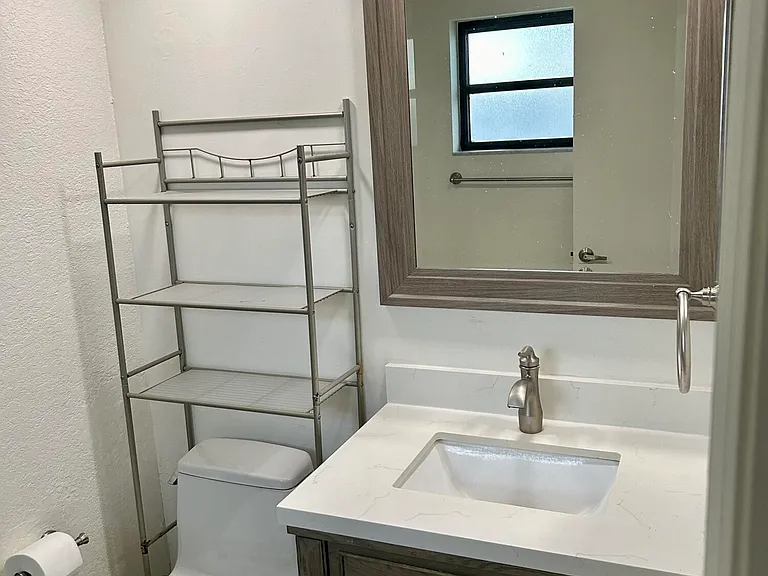 6162 Amberwoods Dr — Photo 22