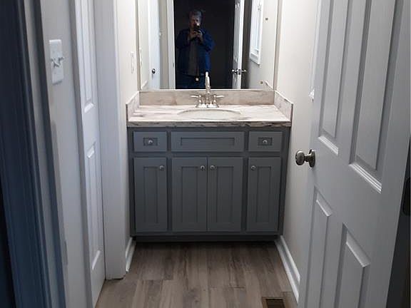 4th image of 9201 Northwood Dr