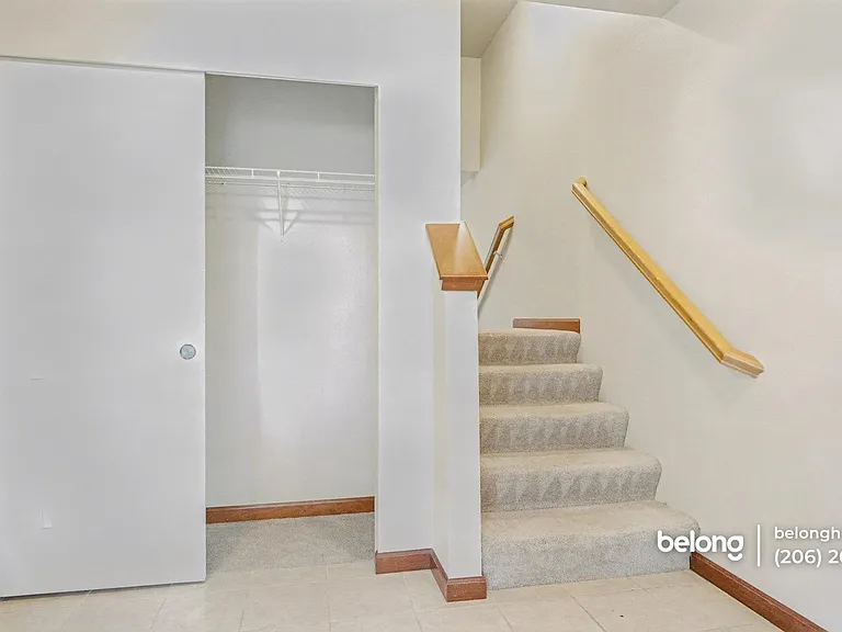 1622 98th Pl SW — Photo 3