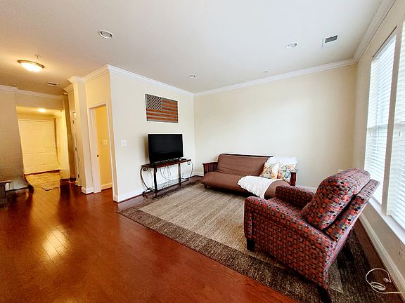 Large bonus room on first floor