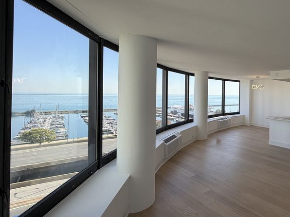 155 N Harbor Dr APT 408, Chicago, IL 60601 property photo