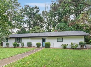 1021 Plainview Dr, Marietta, GA 30066