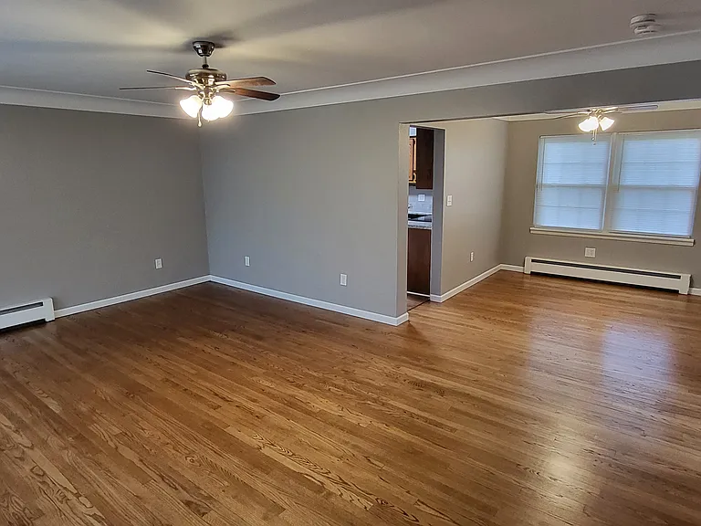 4007 Park Ln — Photo 3