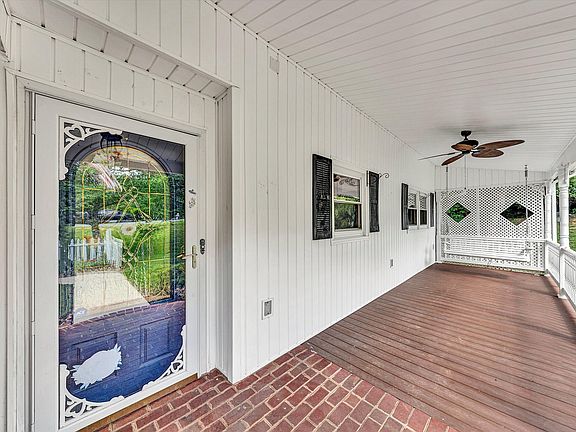 3rd image of 63 Dogwood Ln