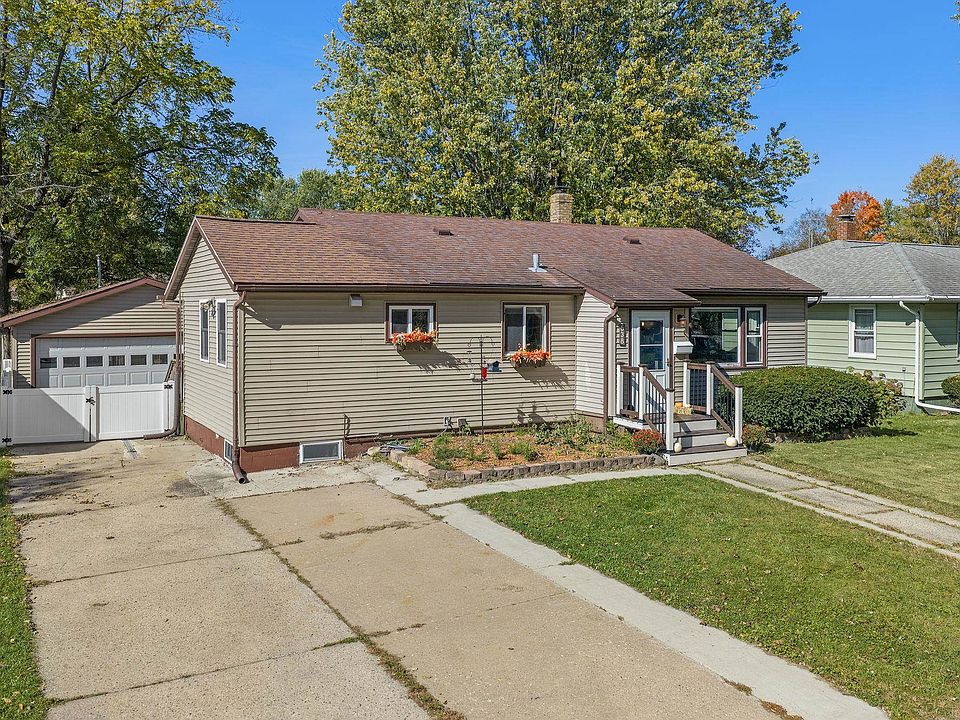 1st image of 538 Ellinwood Ave