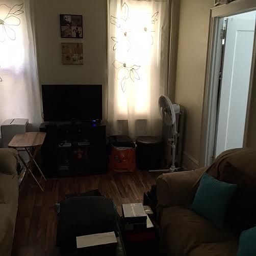 1st image of 4414 28th Ave APT 1R