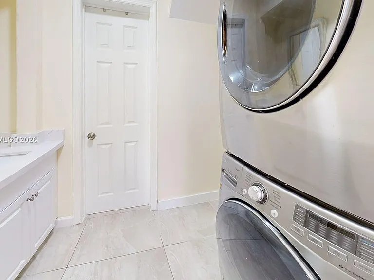 4206 NW 114th Ter #6 — Photo 10