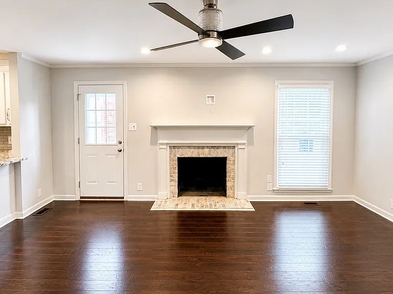 2134 Clinchfield Dr — Photo 7