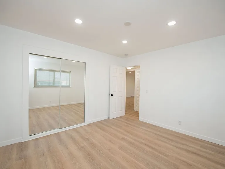 2910 Peppertree Ln — Photo 22