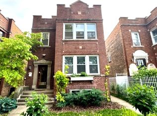 6724 N Campbell Ave #2, Chicago, IL 60645