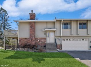 7200 Pontiac Cir, Chanhassen, MN 55317