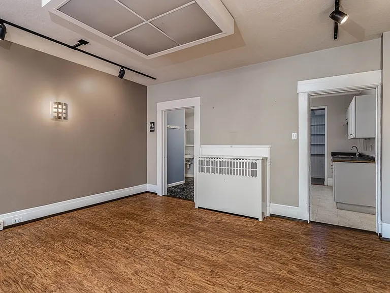 886 Main St #1 — Photo 6