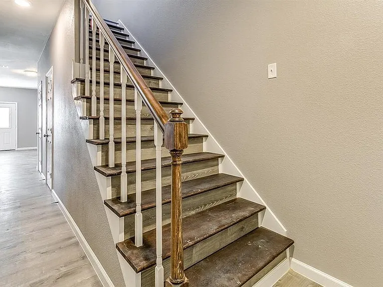 120 Ridgmar Dr #111 — Photo 3