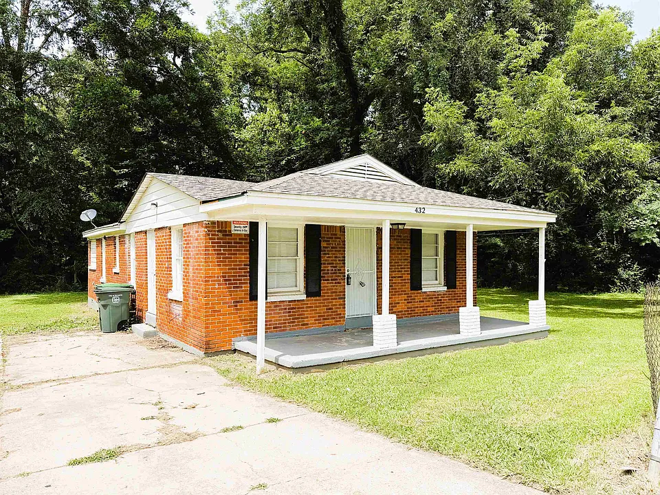 432 W Peebles Rd