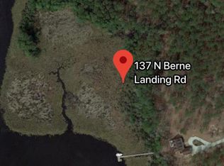 137 N Berne Landing Rd, New Bern, NC 28560